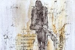 Ein Bild aus ser Ausstellung: eine dunkle, lange Gestalt sitzt sinnend, mit einem überschlagenen Bein, neben ihrn Textfragment