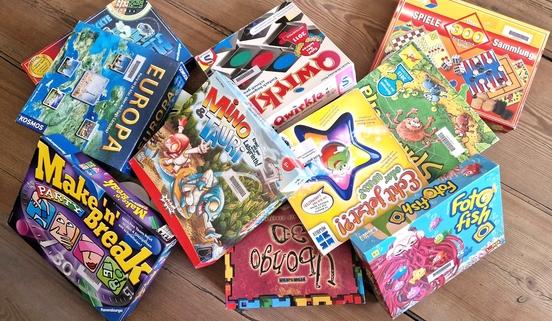 Eine Ansammlung von Brettspielen