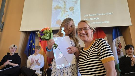 Lucy Kämpfe mit Sandra Damaschke vom Metallbau Windeck