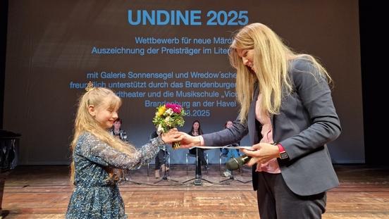 Sophie Meyer mit der Sponsorin Katarzyna Lettau